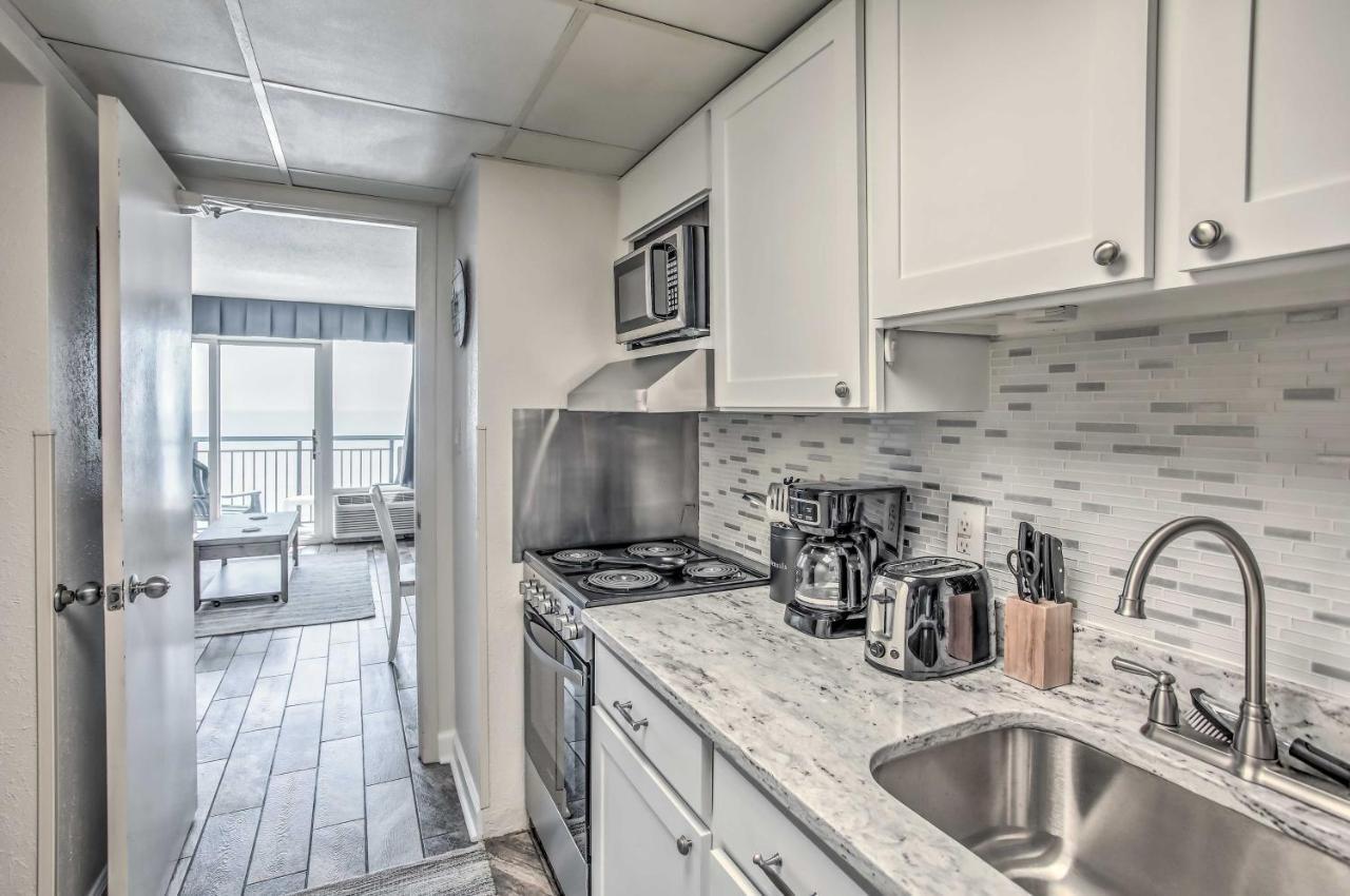 Airy Oceanfront Myrtle Beach Condo With Balcony Екстериор снимка